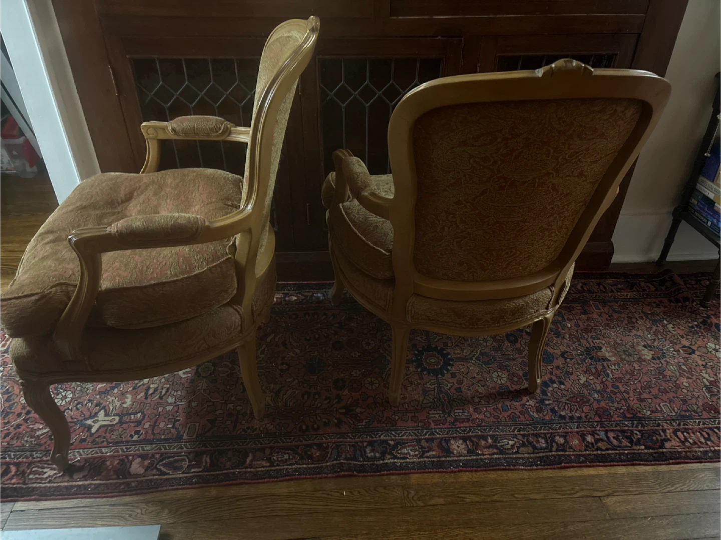 🧡 Pair of Vintage Louis XV Accent Chairs - photo 2