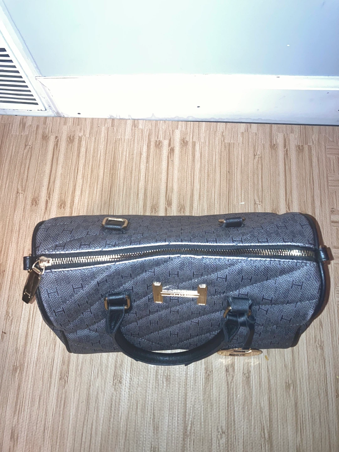 H by Halston Handbag - photo 3