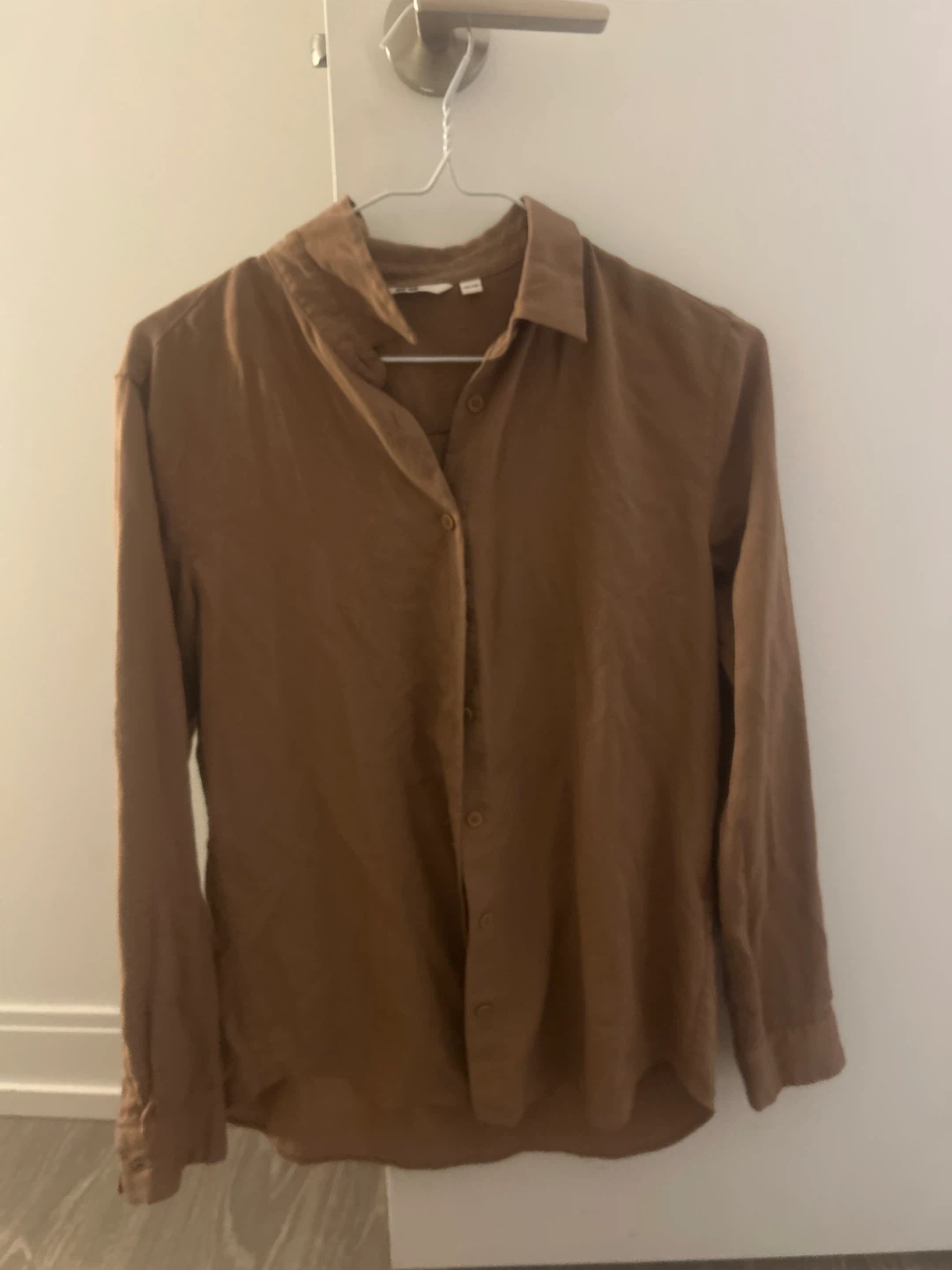 UNIQLO Brown Button-Up Shirt - XS