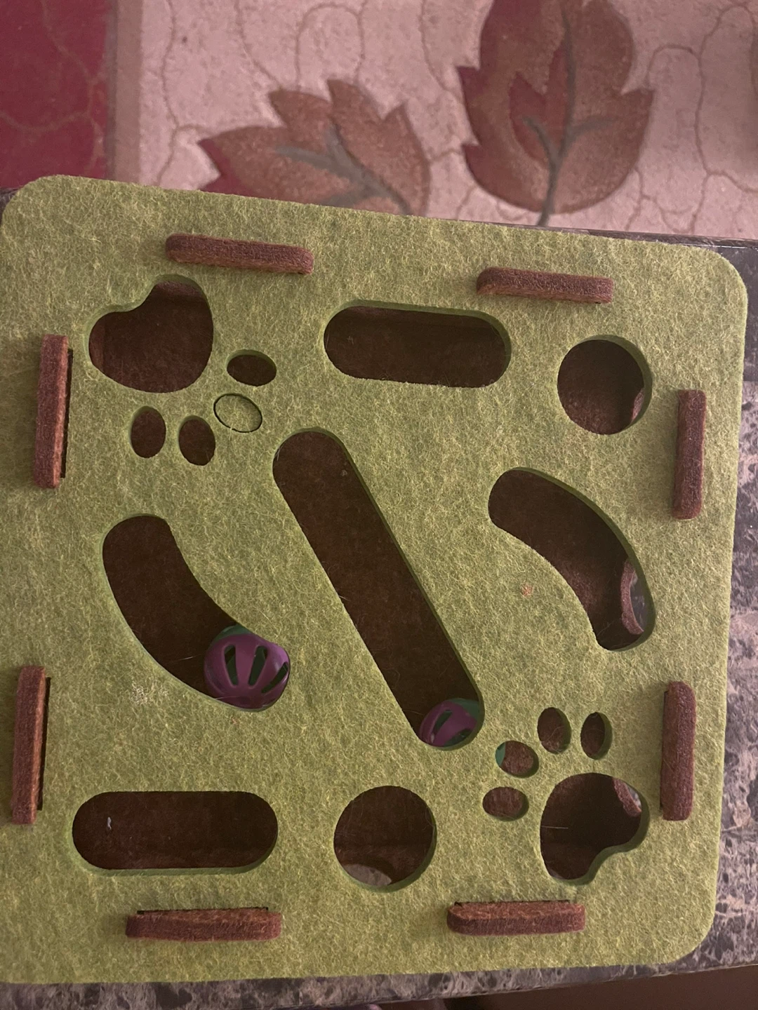 Cat Puzzle Toy with Balls