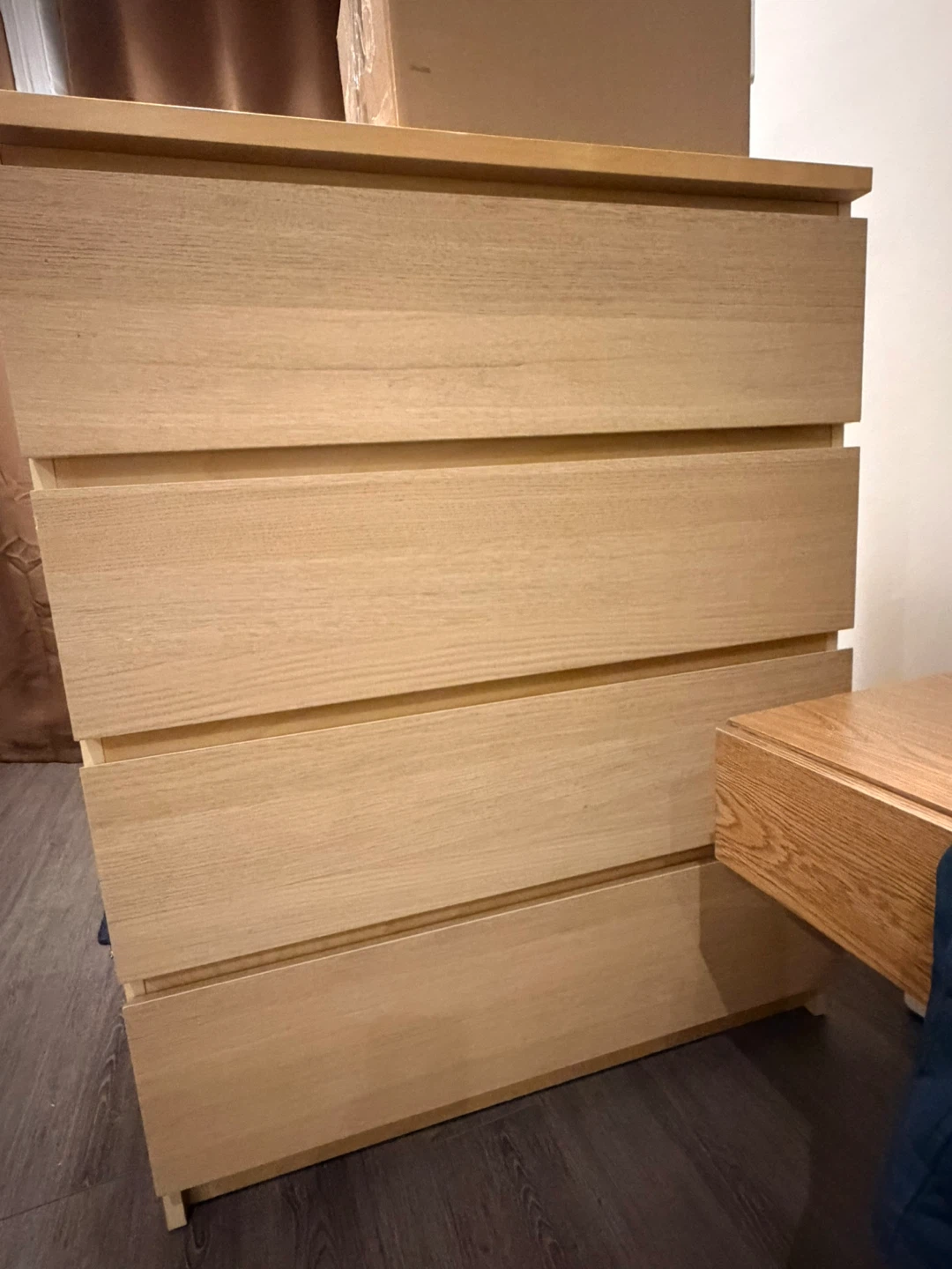 Light Wood 4-Drawer Dresser