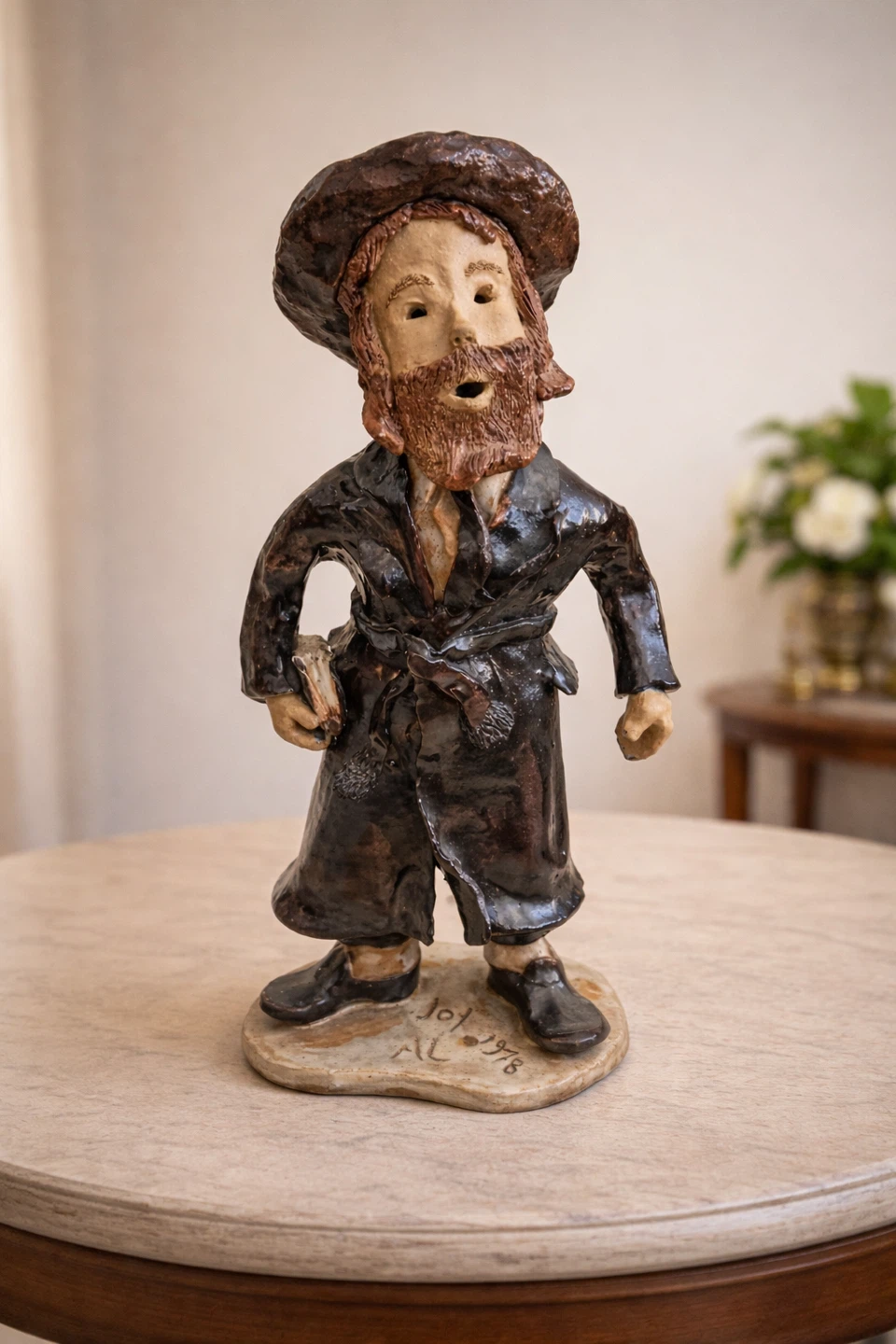 Ceramic Figurine of a Rabbi with Hat and Coat - AL 1978