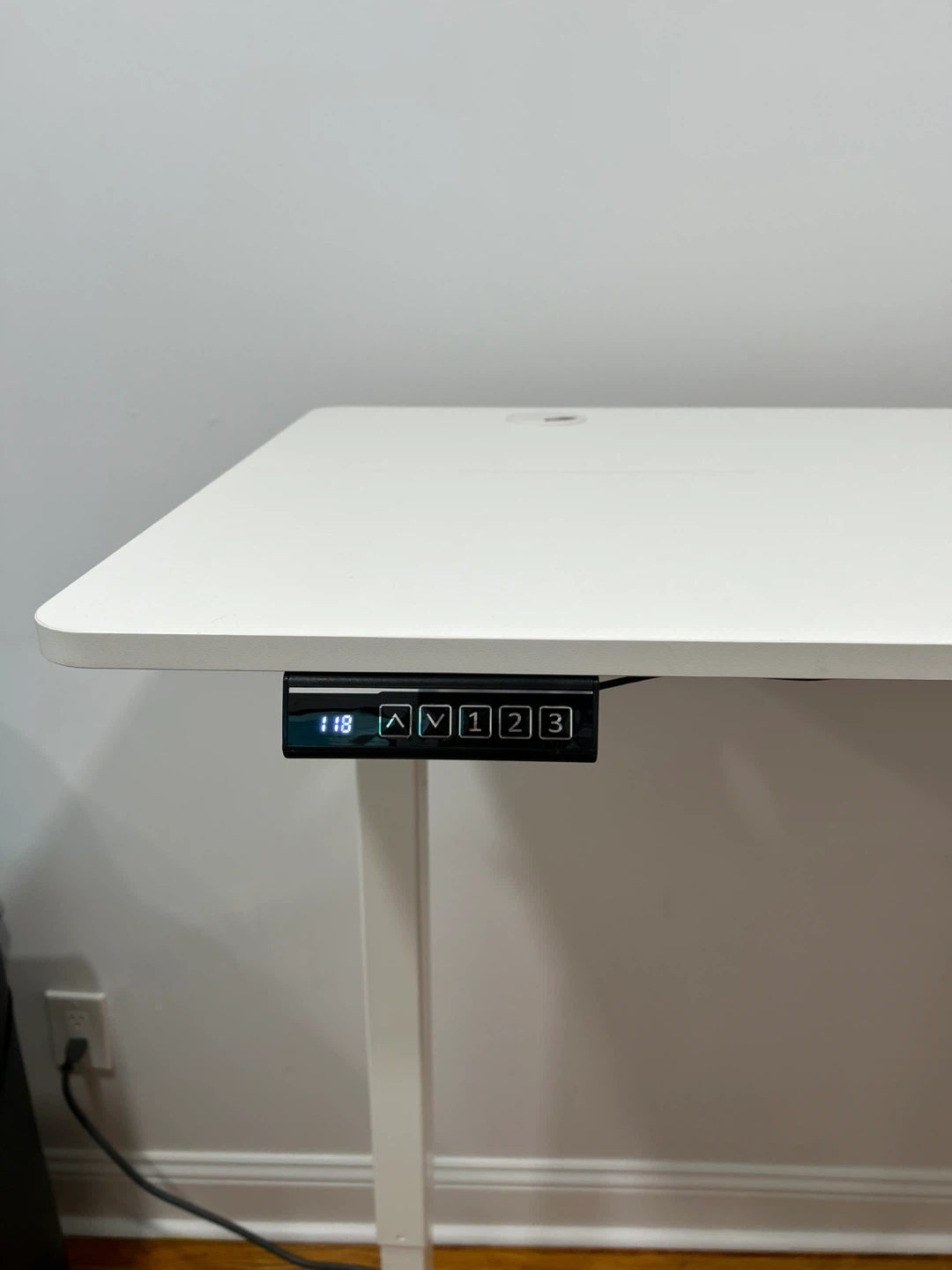 White Electric Standing Desk - photo 5