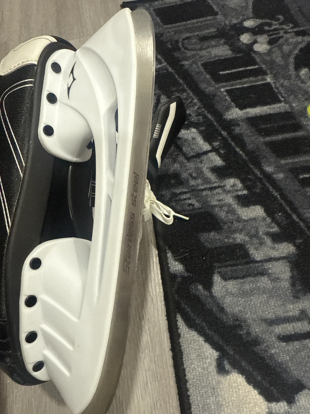 Vick Hockey HX1 Skates - US Size 6 - photo 4