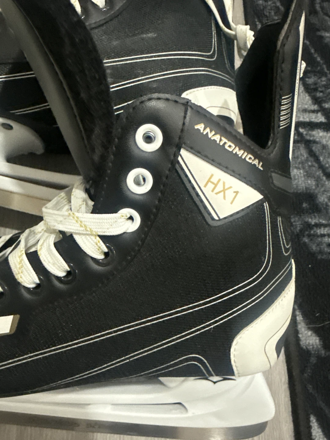 Vick Hockey HX1 Skates - US Size 6 - photo 2