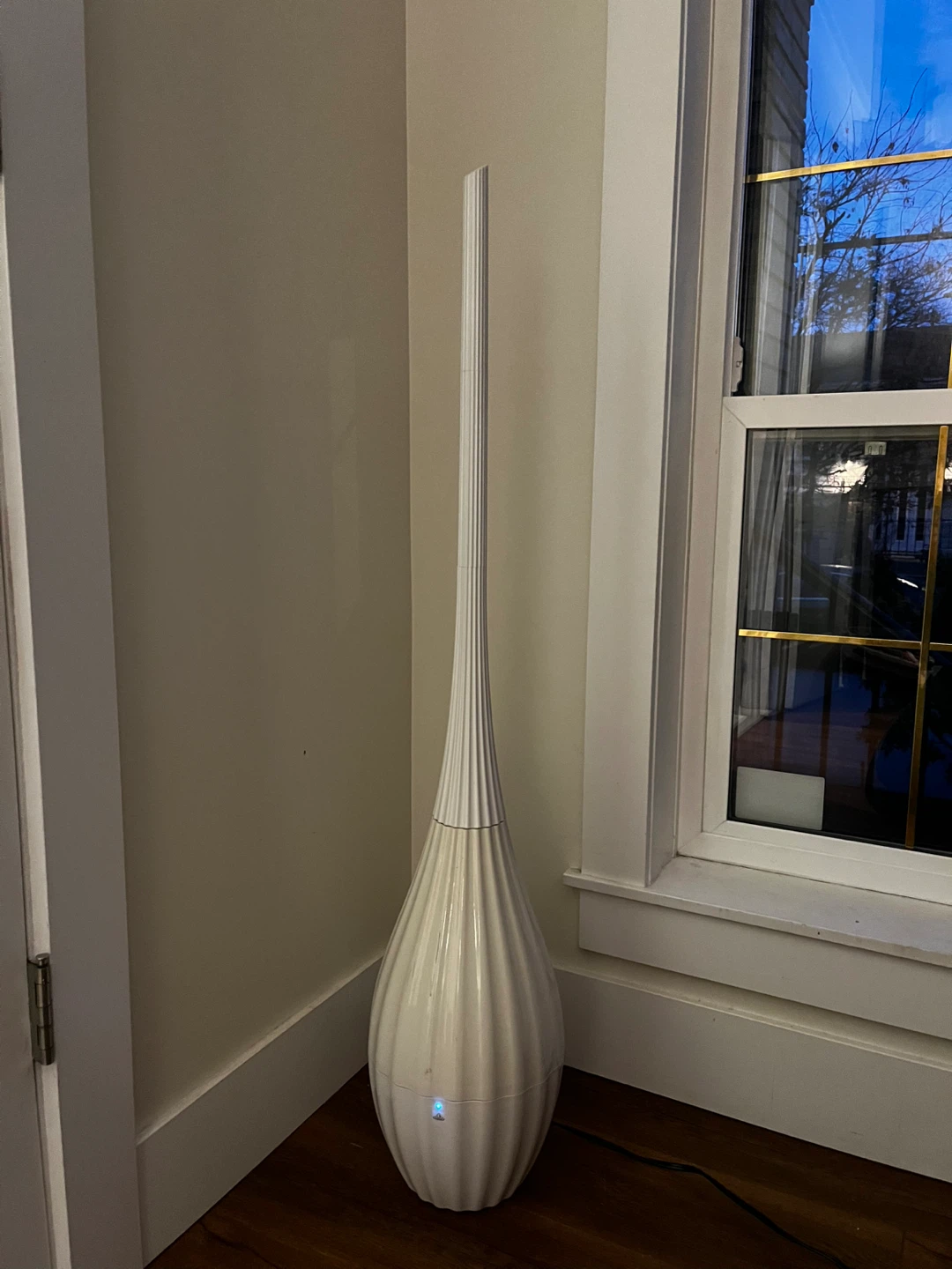 Luma Comfort Designer Cool Mist Vase Humidifier. - photo 3