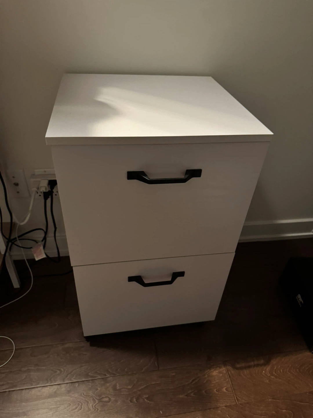White 2-Drawer Filing Cabinet - photo 3