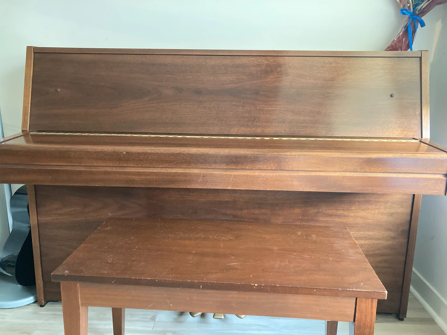 Yamaha Upright Piano with Bench - photo 3