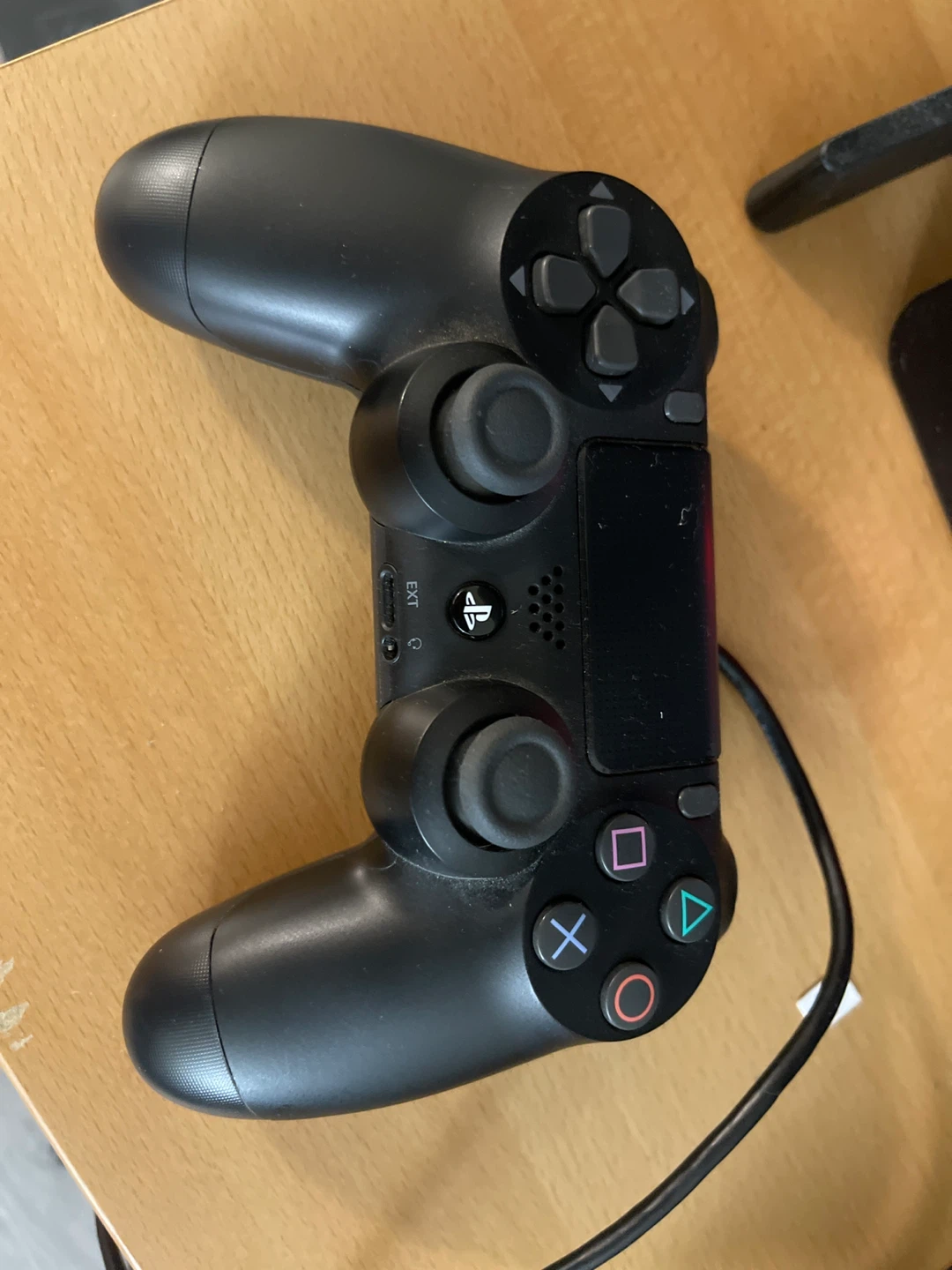 PlayStation 4 Console with Ghost of Tsushima and Battlefield 1 - photo 2