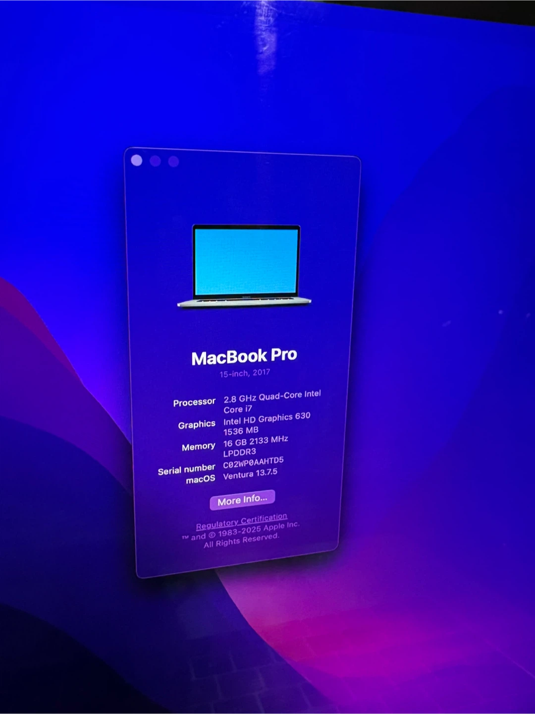 Apple MacBook Pro 15-inch 2017 - photo 2
