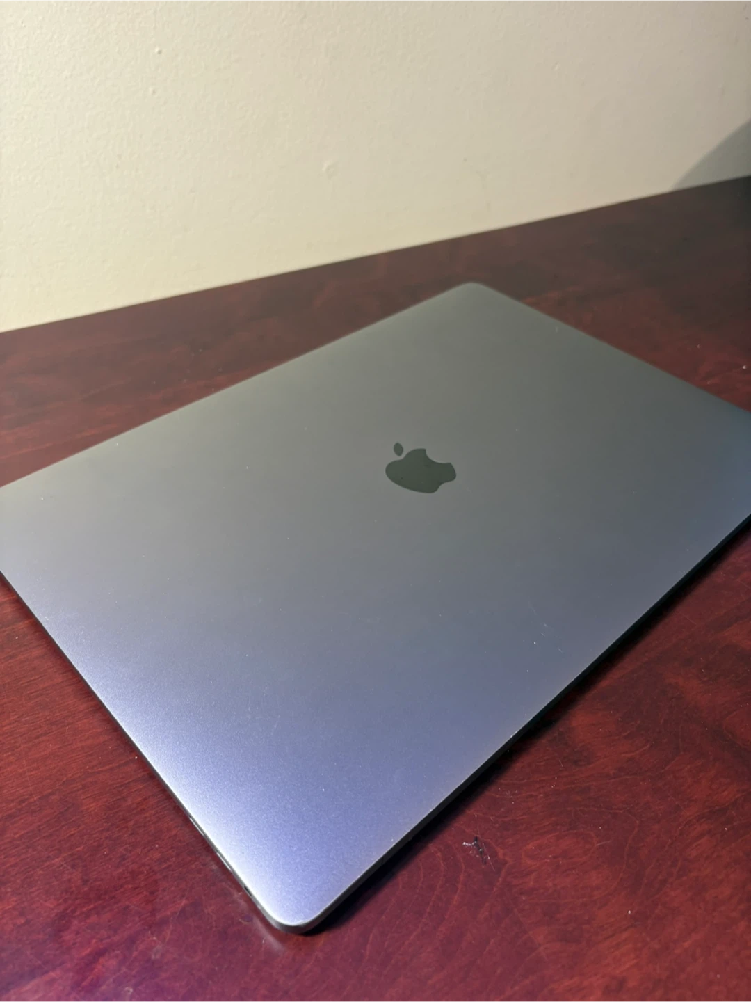Apple MacBook Pro 15-inch 2017 | Karrot
