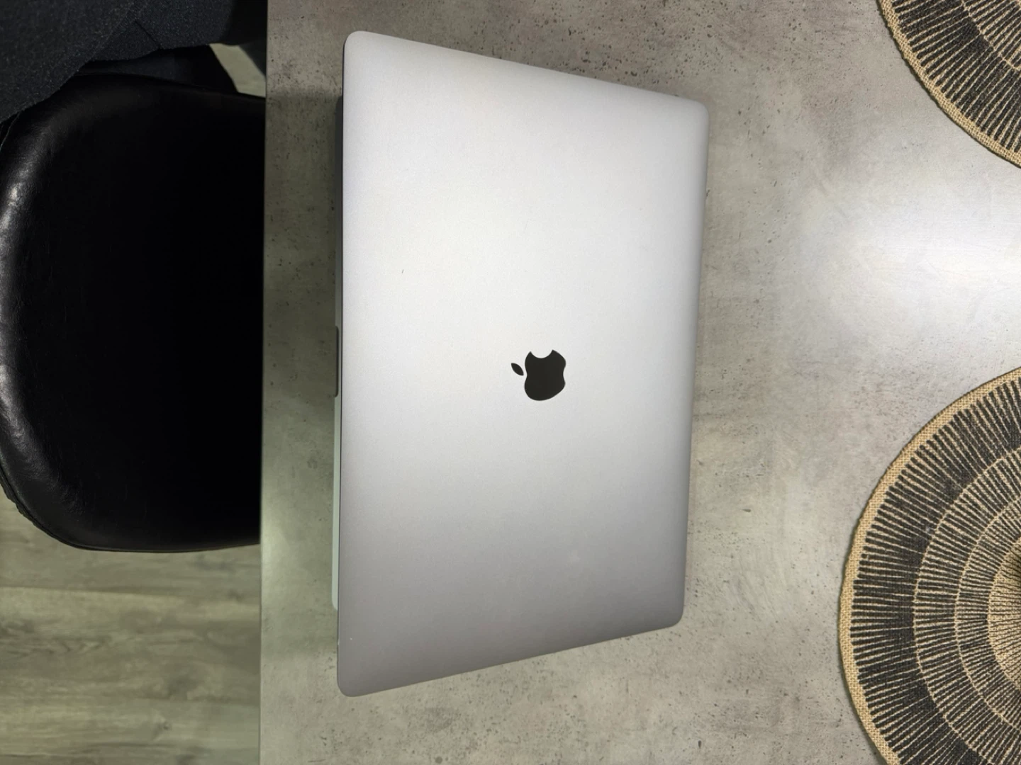 MacBook Pro 16-inch 2019 - photo 4