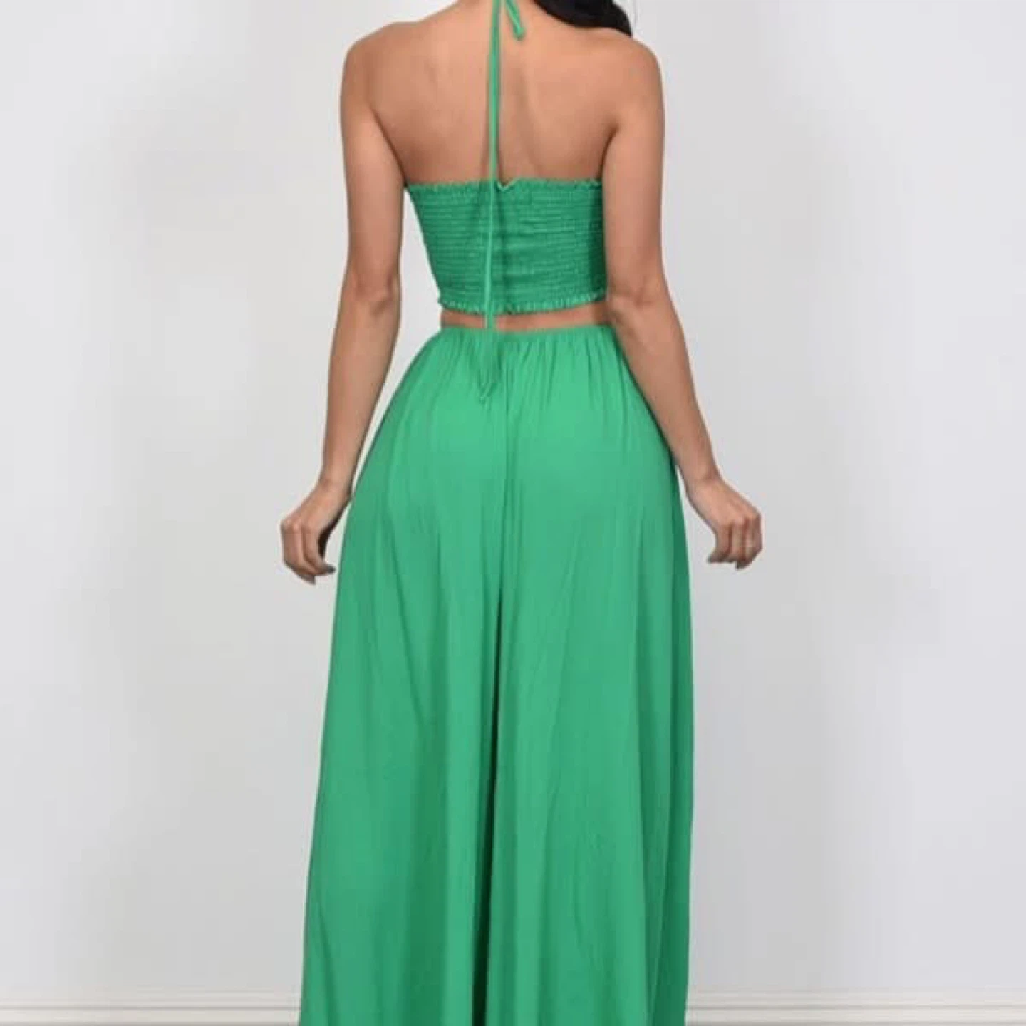 NEW! Loragal Halter Neck Smocked Bodice Cutout Wide Leg Jumpsuit - photo 4