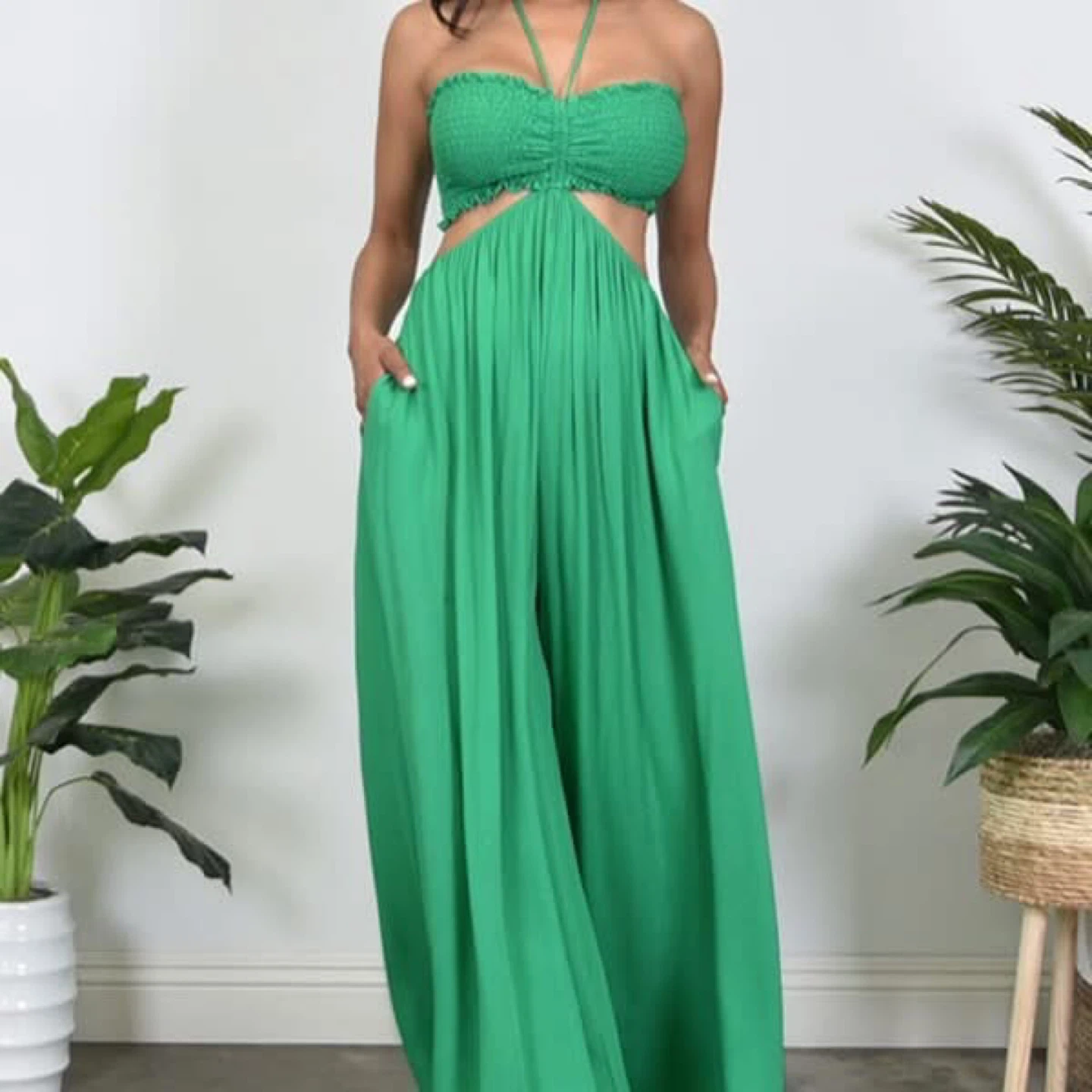 NEW! Loragal Halter Neck Smocked Bodice Cutout Wide Leg Jumpsuit - photo 3