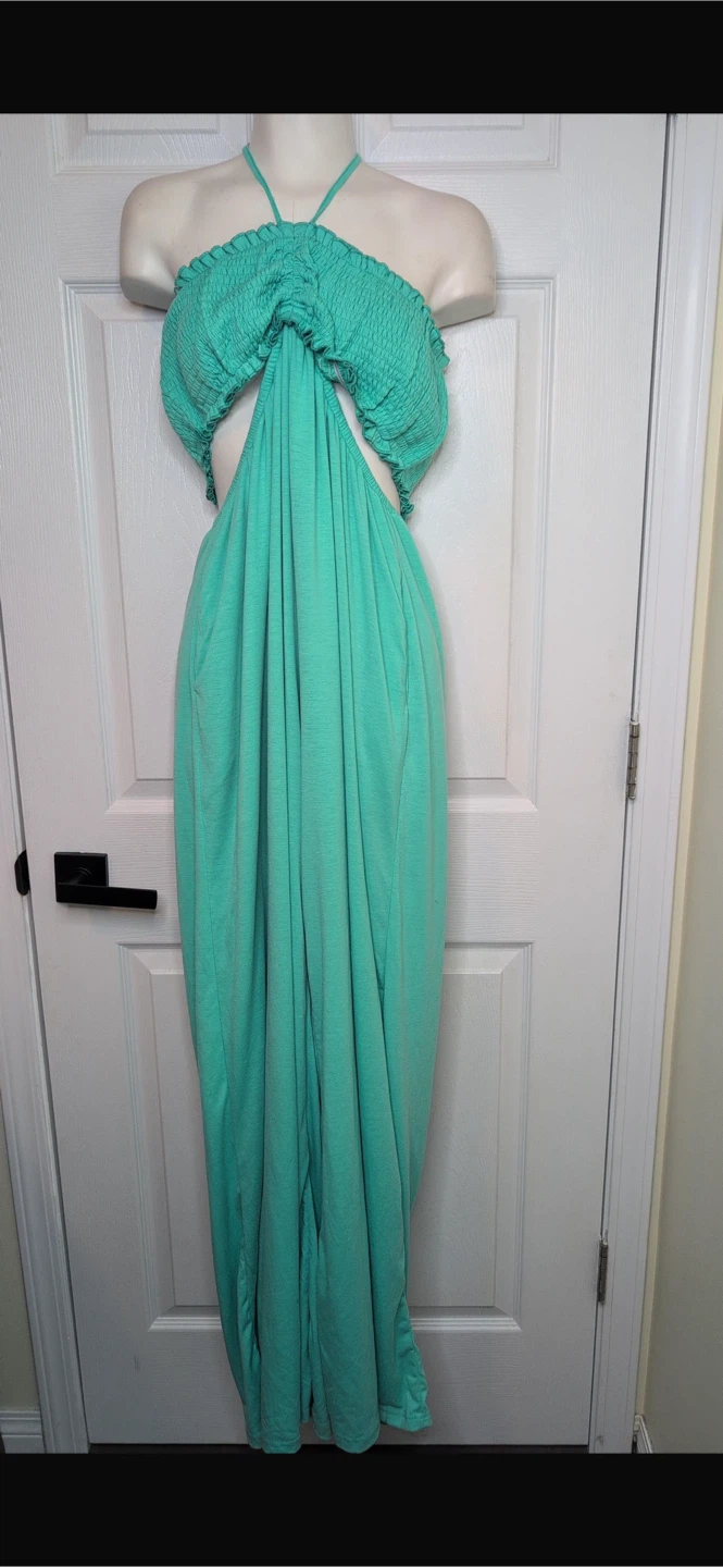 NEW! Loragal Halter Neck Smocked Bodice Cutout Wide Leg Jumpsuit - photo 5
