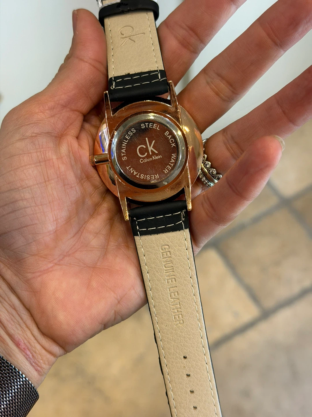 Calvin Klein Quartz Watch - Black Leather Strap - photo 2