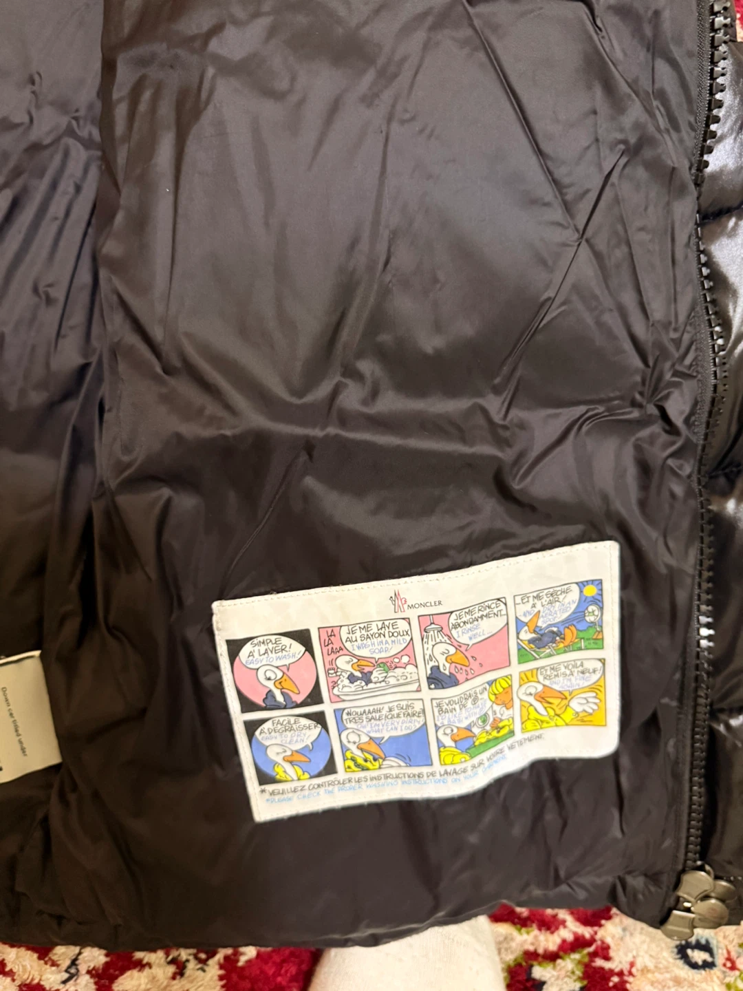 Moncler Black Shiny Puffer Jacket - photo 3