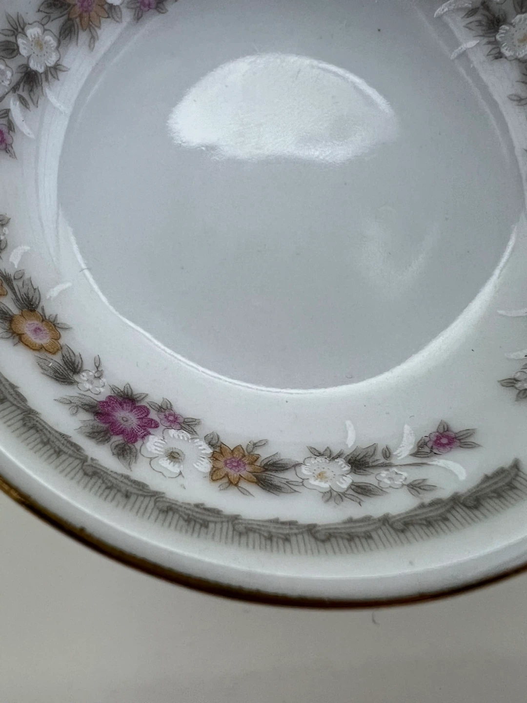 Vintage Petite Porcelain Bowls - photo 4