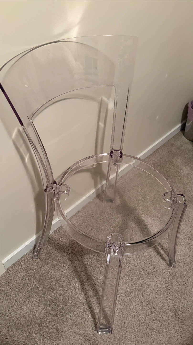 Clear Ghost Style Accent Chair