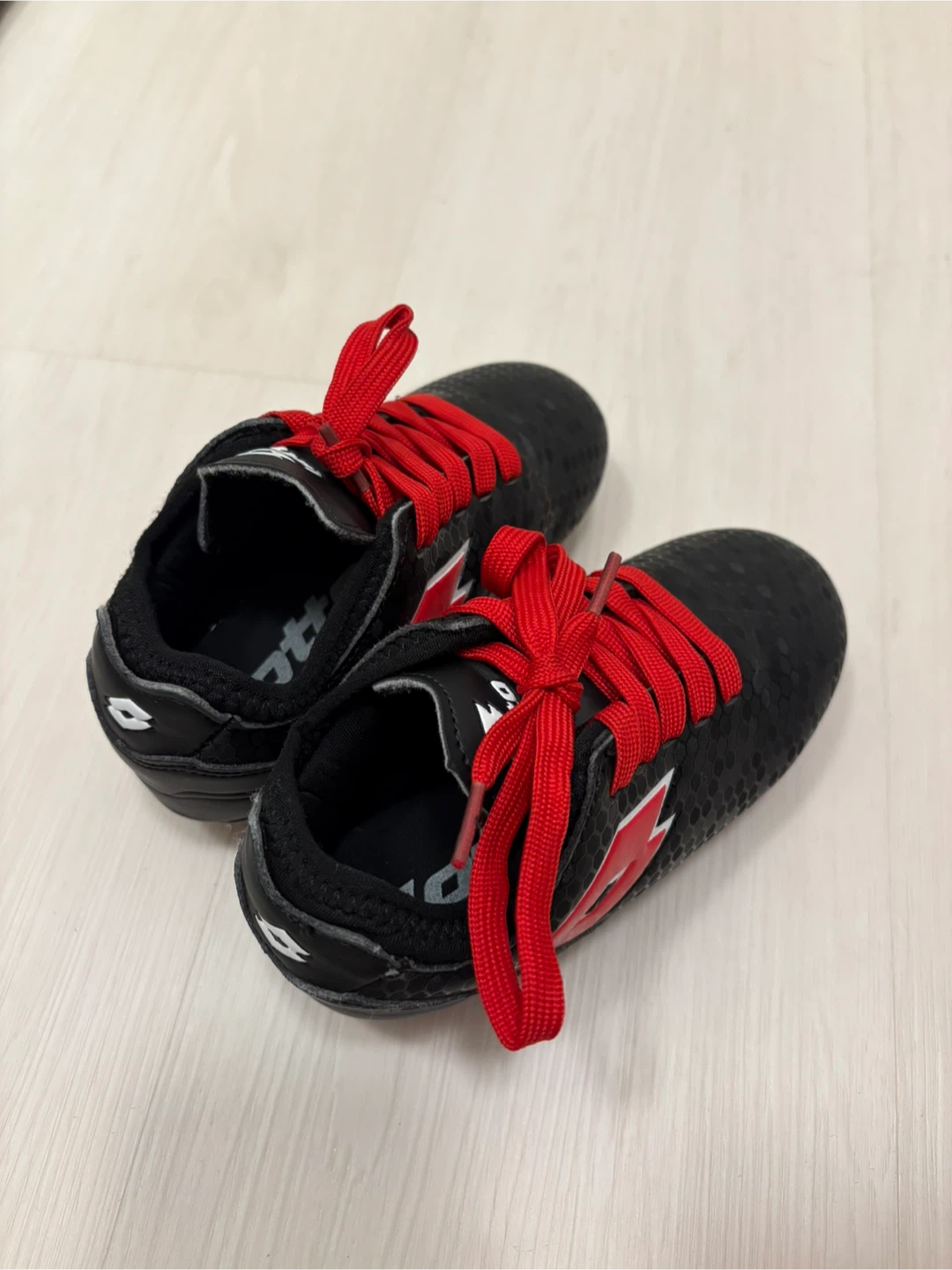 Soccer kids cleats - photo 2