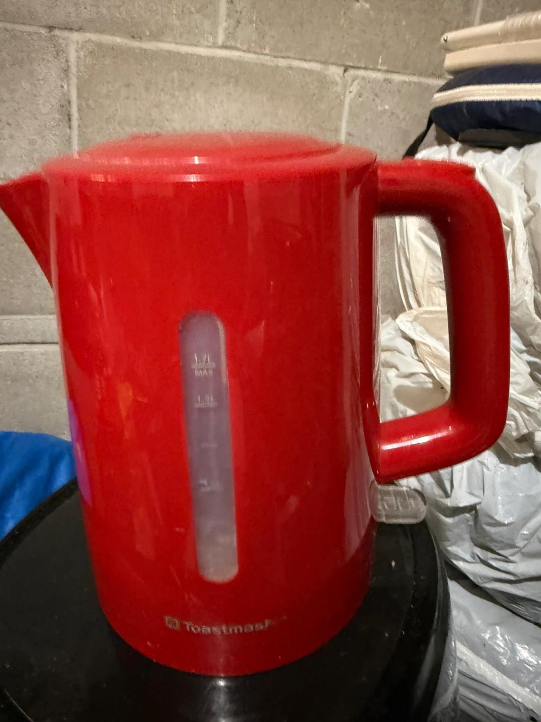Toastmaster Red Electric Kettle