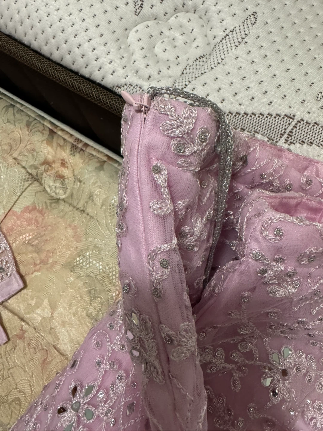 Pink Embroidered Lehenga Choli Set with Dupatta - photo 3