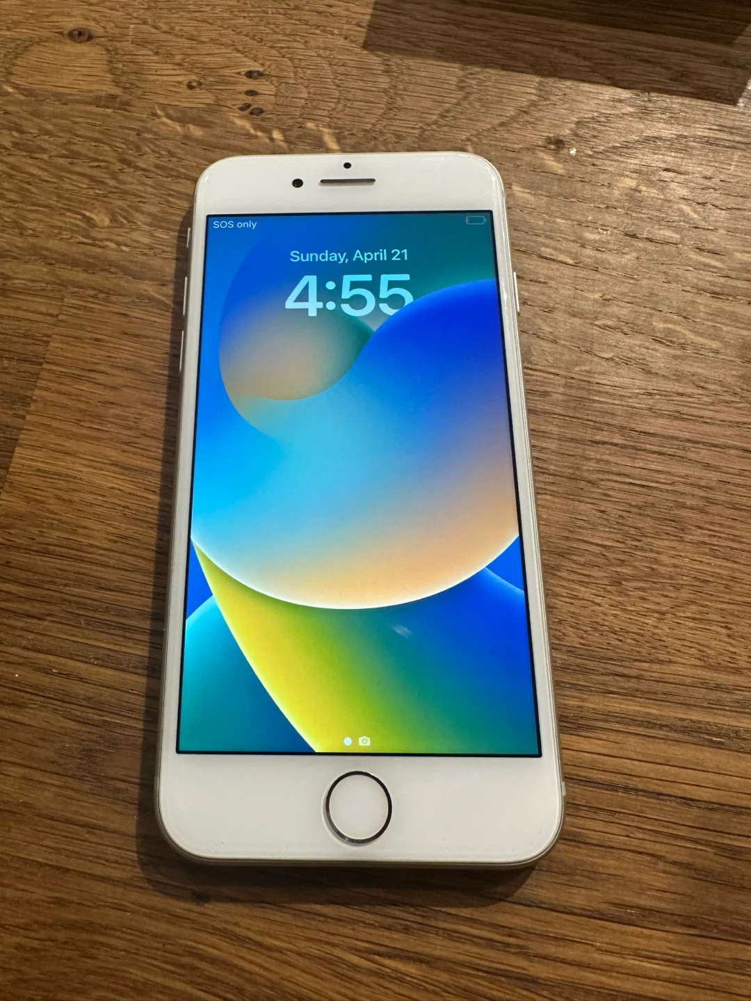 Apple iPhone 8 - White - photo 4