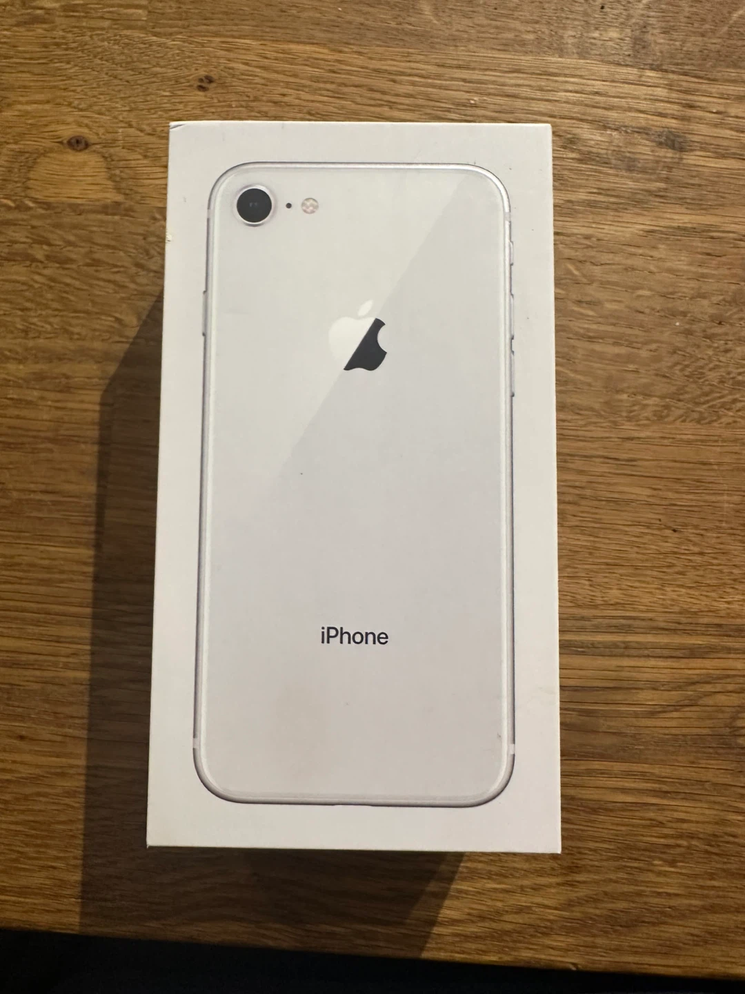 Apple iPhone 8 - White