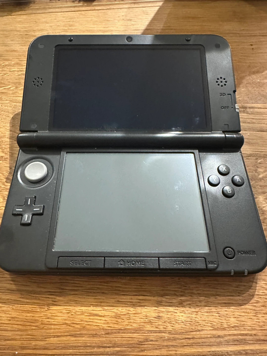 Nintendo 3DS XL Luigi 30th Anniversary Edition
