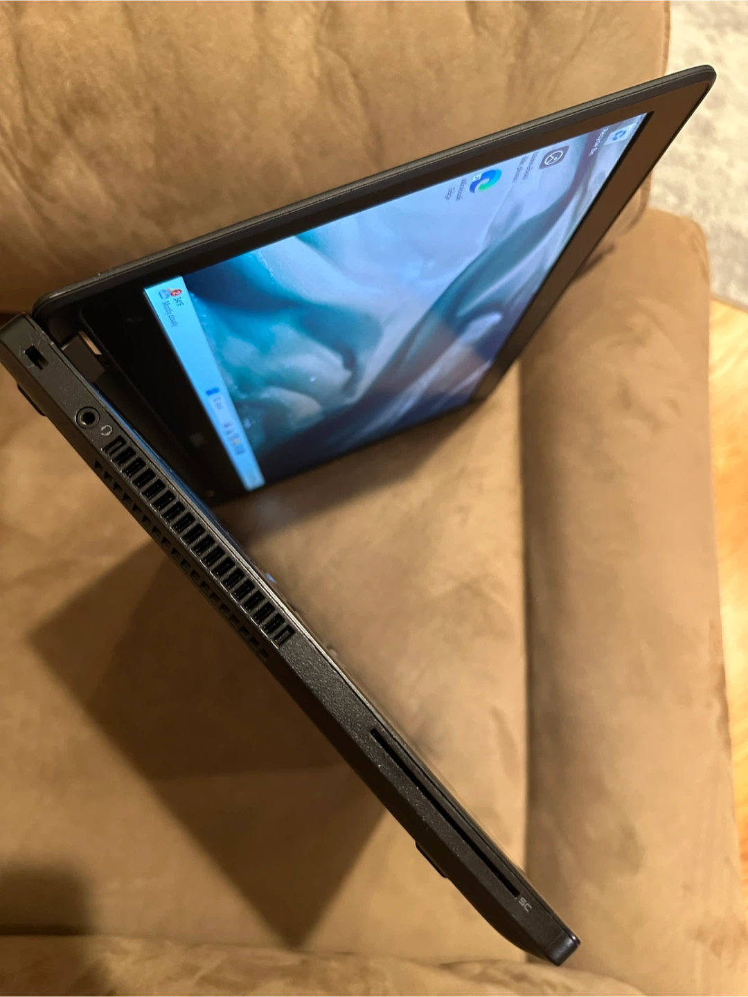Laptop Dell Latitude 5450 Intel i7 *16 RAM *Backlit keys *HDMI - photo 4