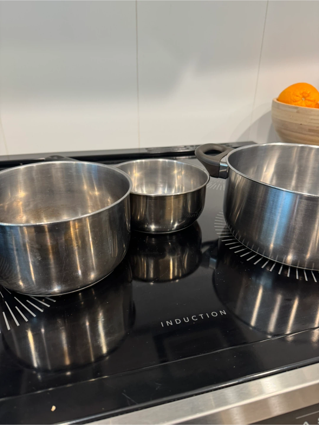 Set of 3 Stainless Steel Pots with 2 leads