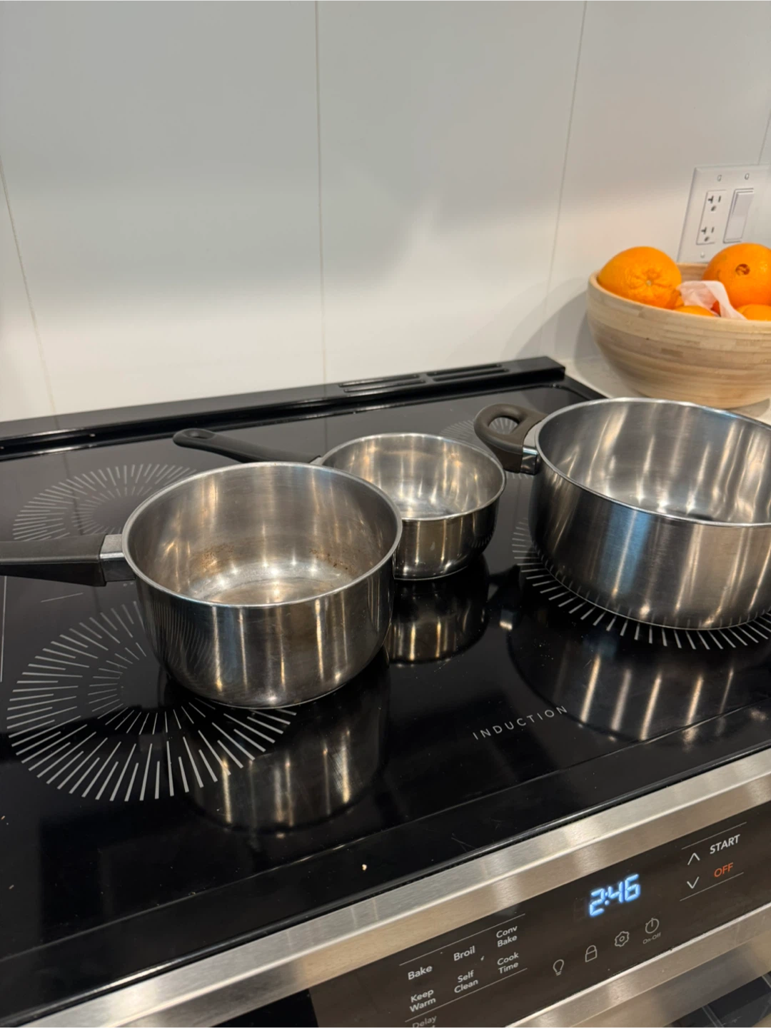 Set of 3 Stainless Steel Pots with 2 leads - photo 2