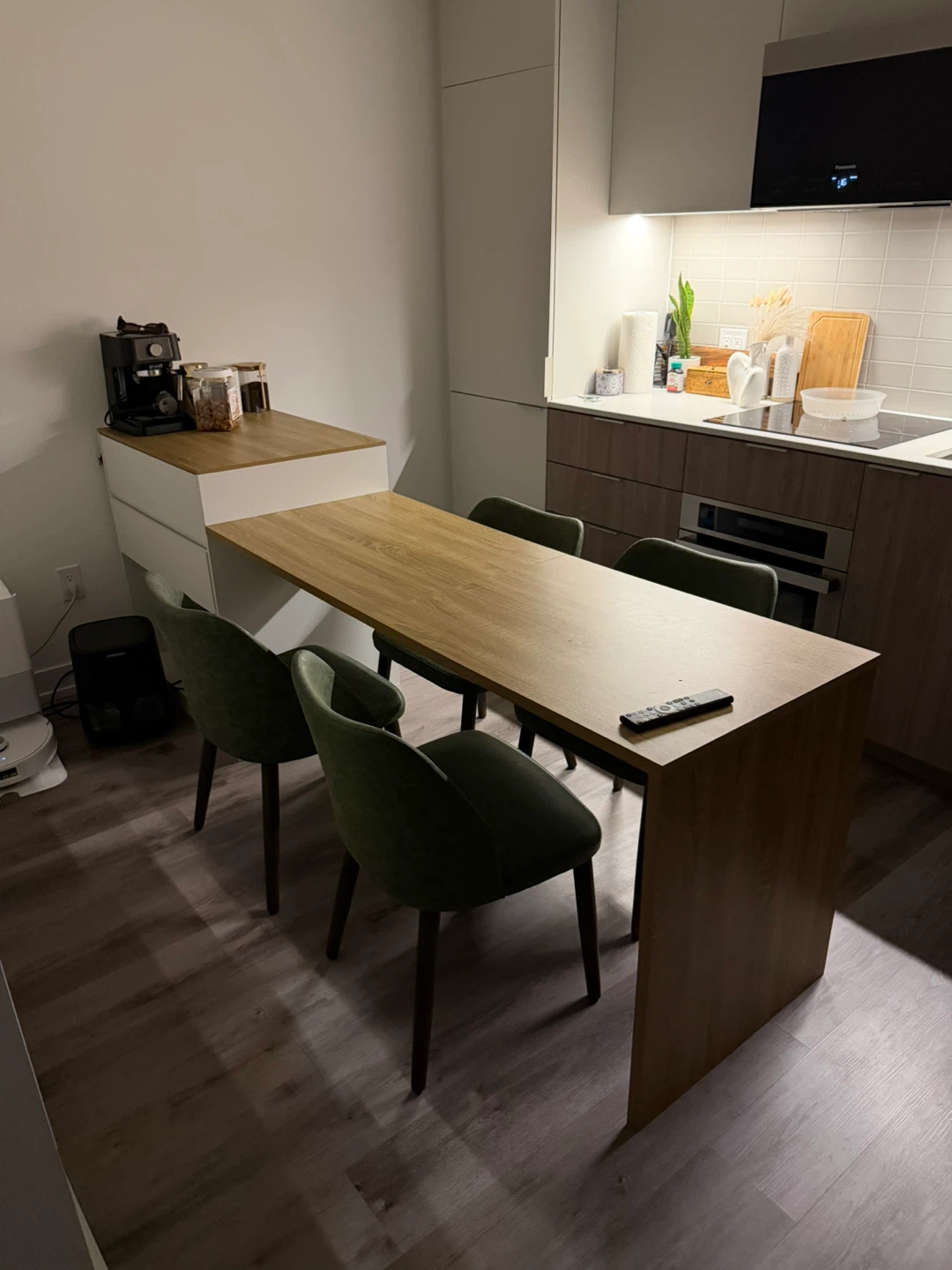 Modern Wood Dining Table with 4 Green Chairs - photo 3