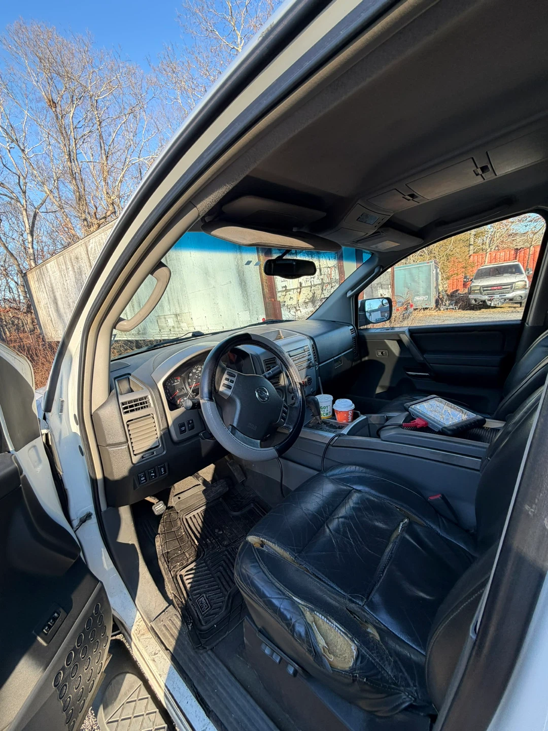 2005 Nissan titan - photo 5