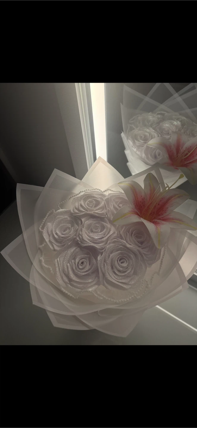 White Rose and Lily Artificial Flower Bouquet - photo 2