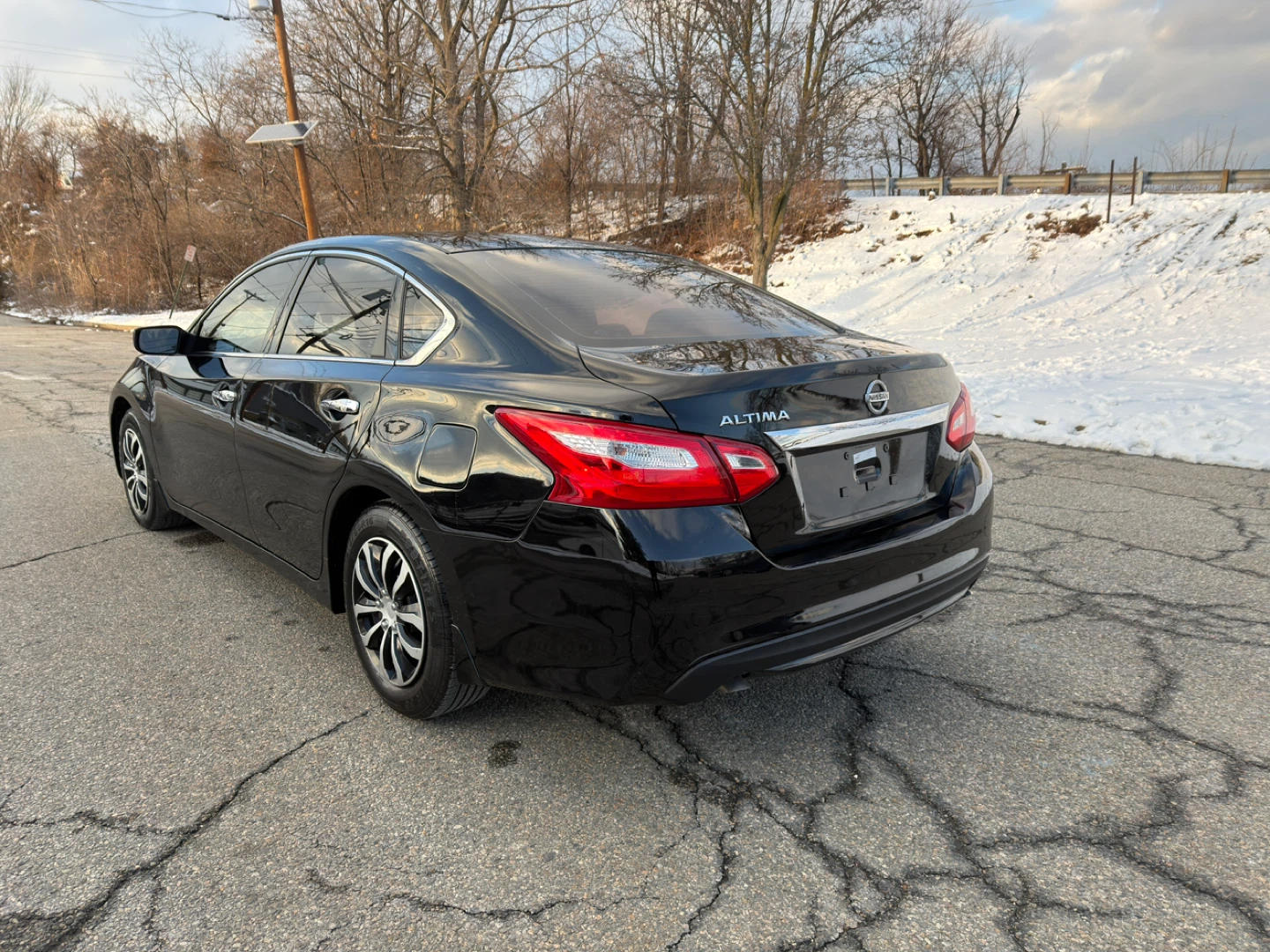 2017 Nissan Altima S - photo 4