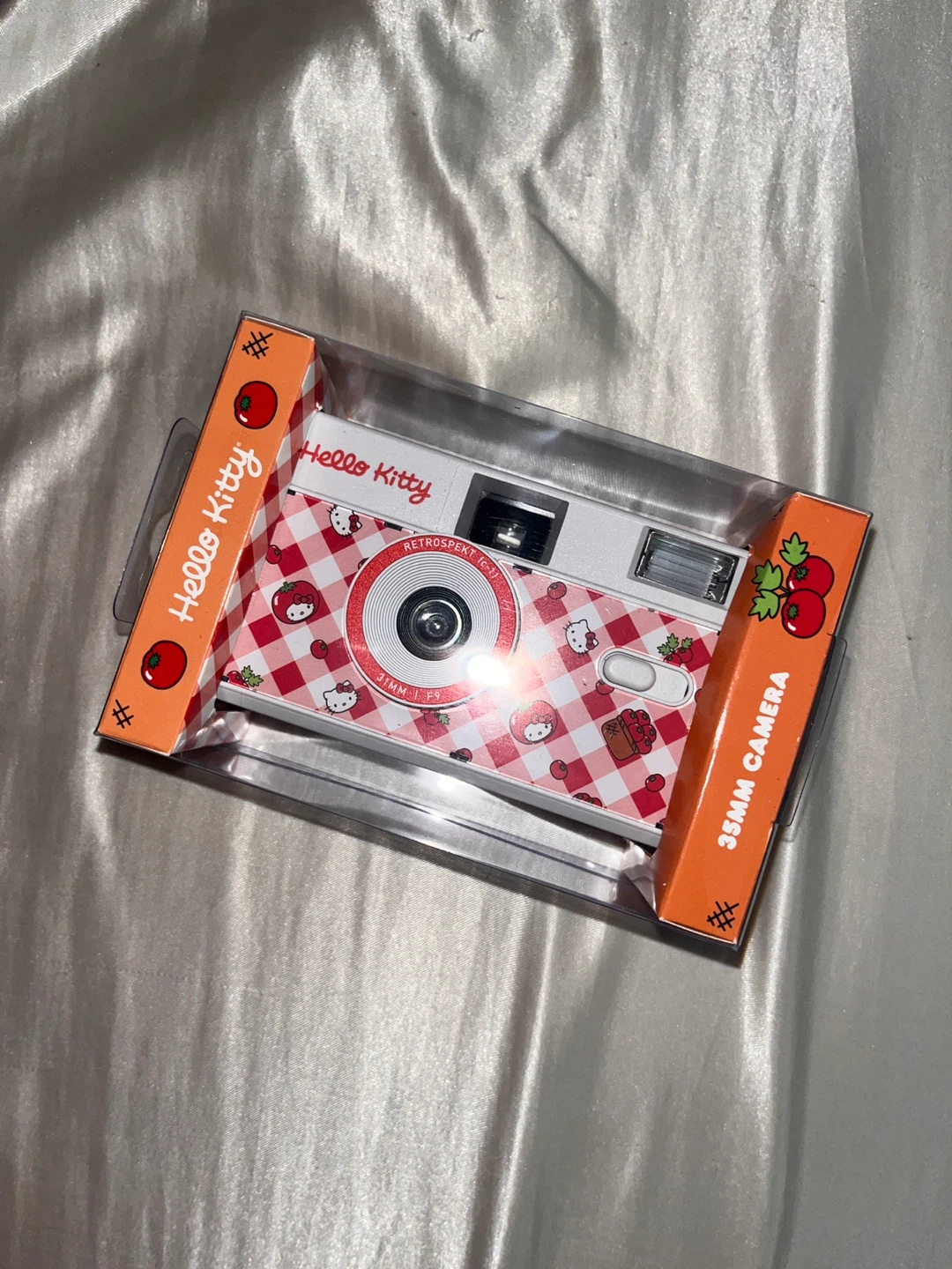 Hello Kitty 35mm Retrospix Camera
