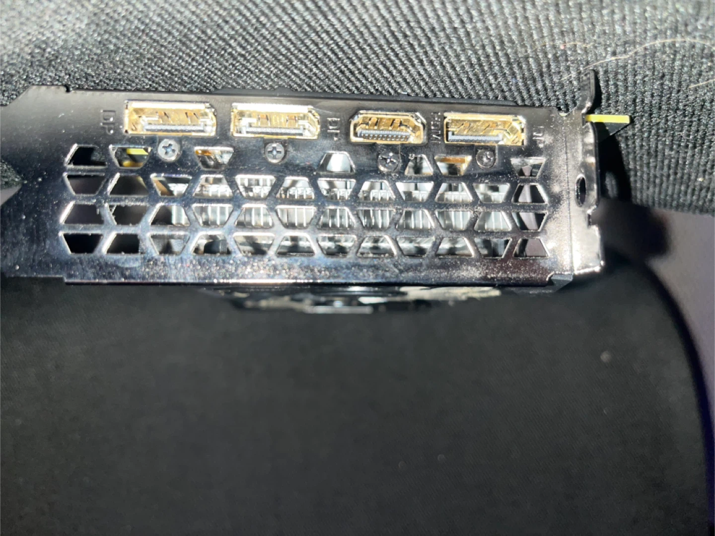 GIGABYTE GeForce GTX 1660 ti - photo 3