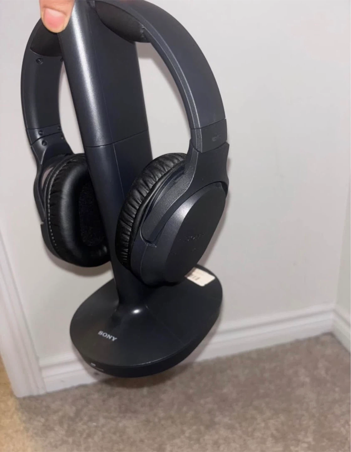 Sony WH-RF400 Wireless Headphones with Stand - photo 5