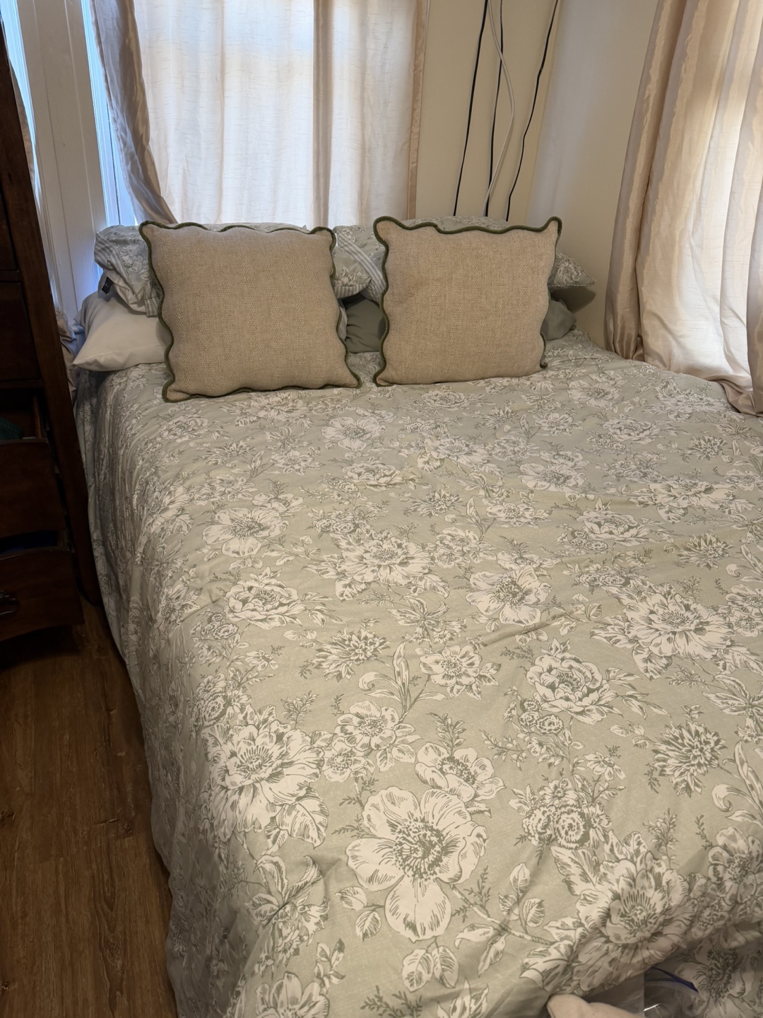 Floral Bedding Set