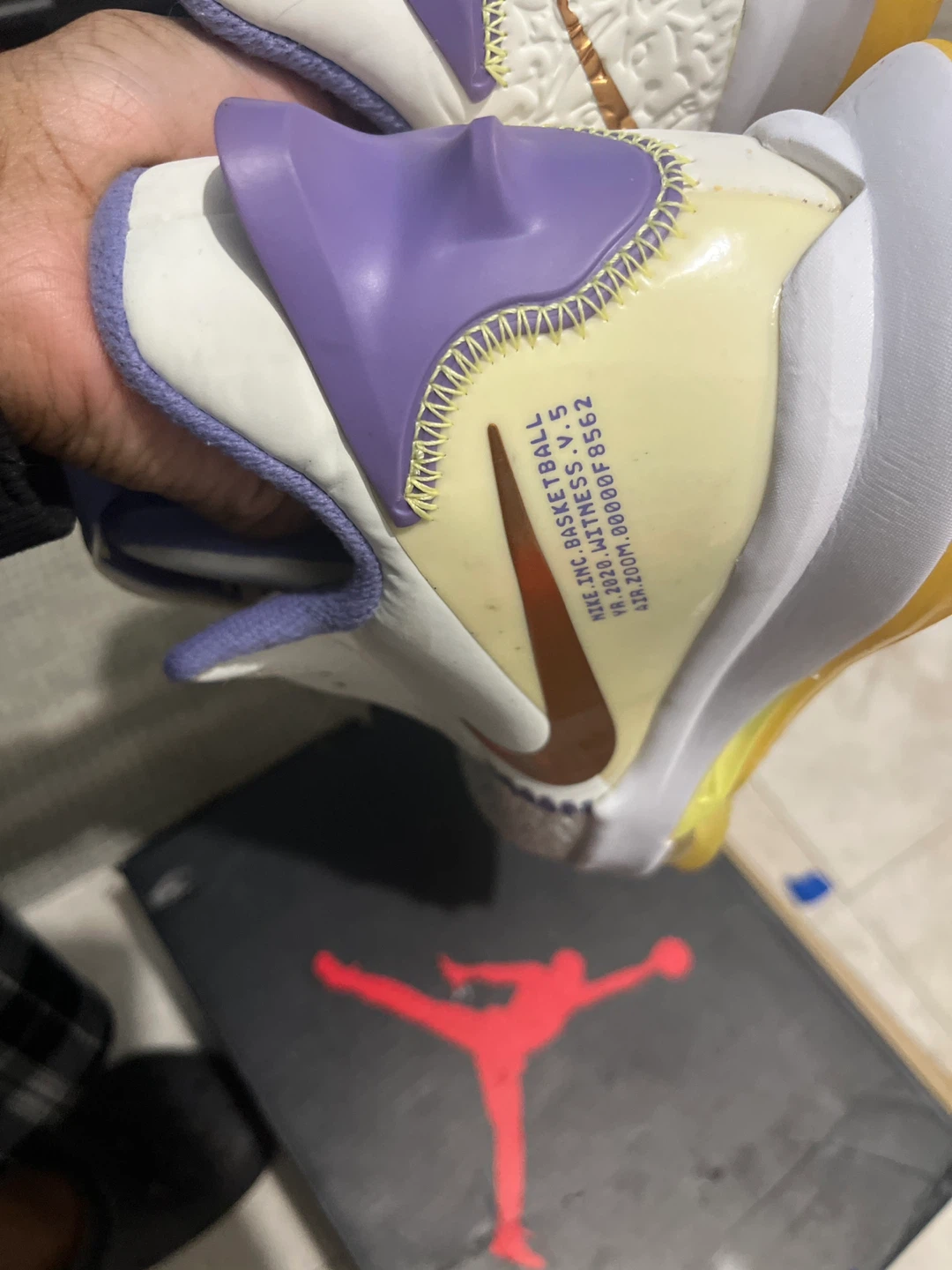 Nike LeBron Witness 5 Basketball Shoes White/Purple - photo 4