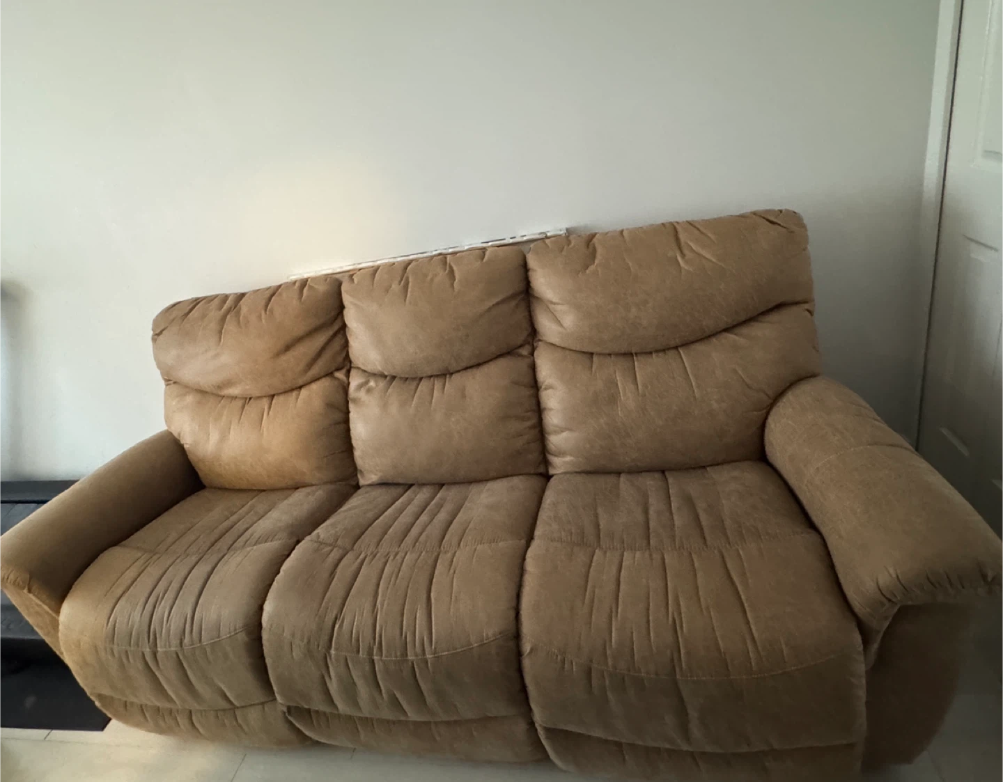 LAZBOY Boy Reclining Sofa