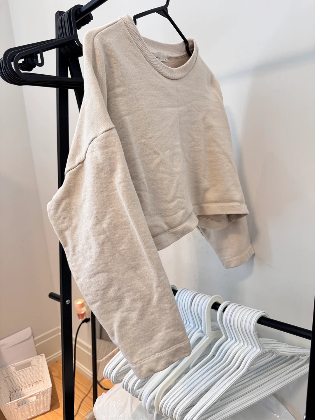 OAK + FORT Refined Beige Cropped Sweatshirt - photo 4