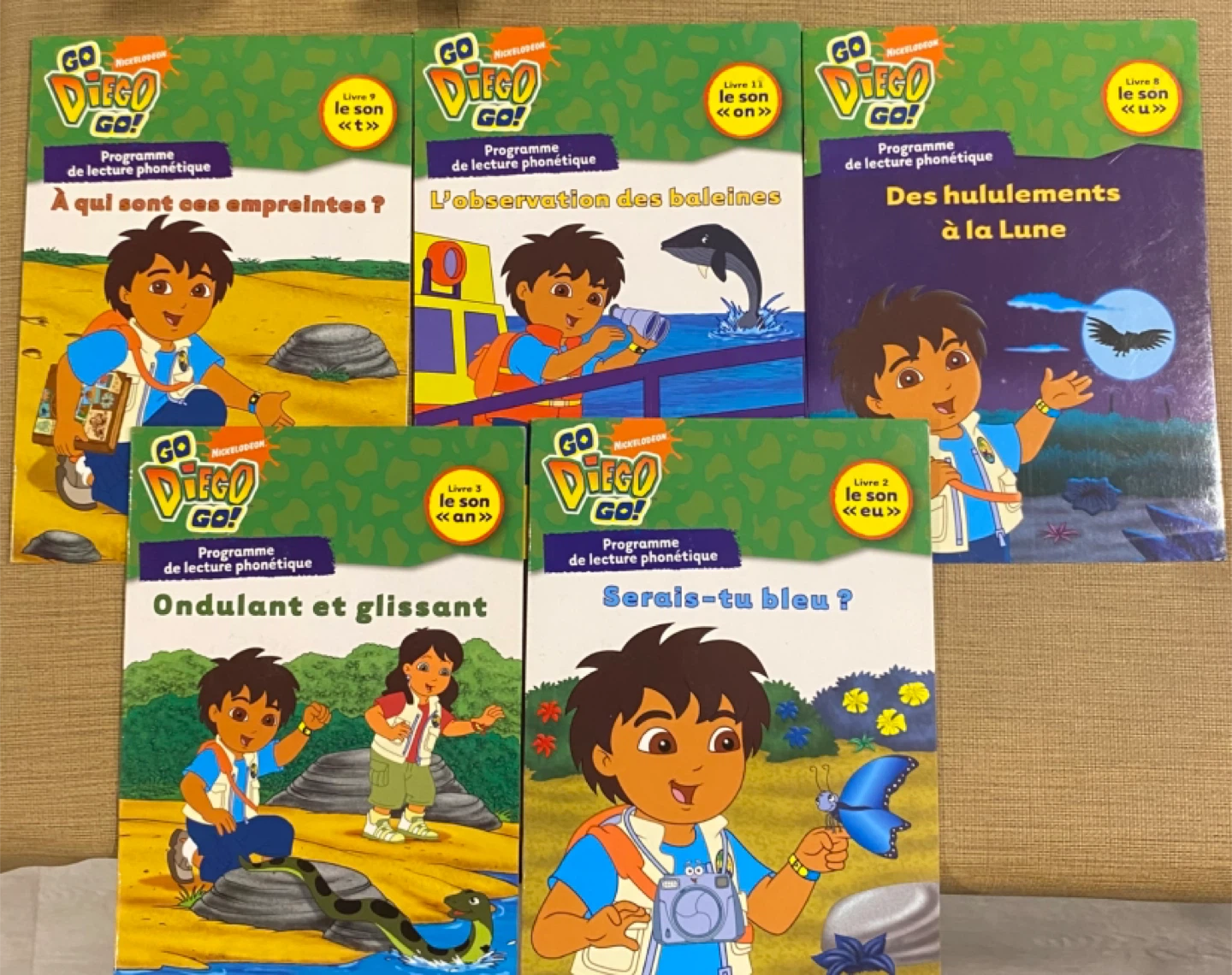 French Early Readers Set of 7 Books
