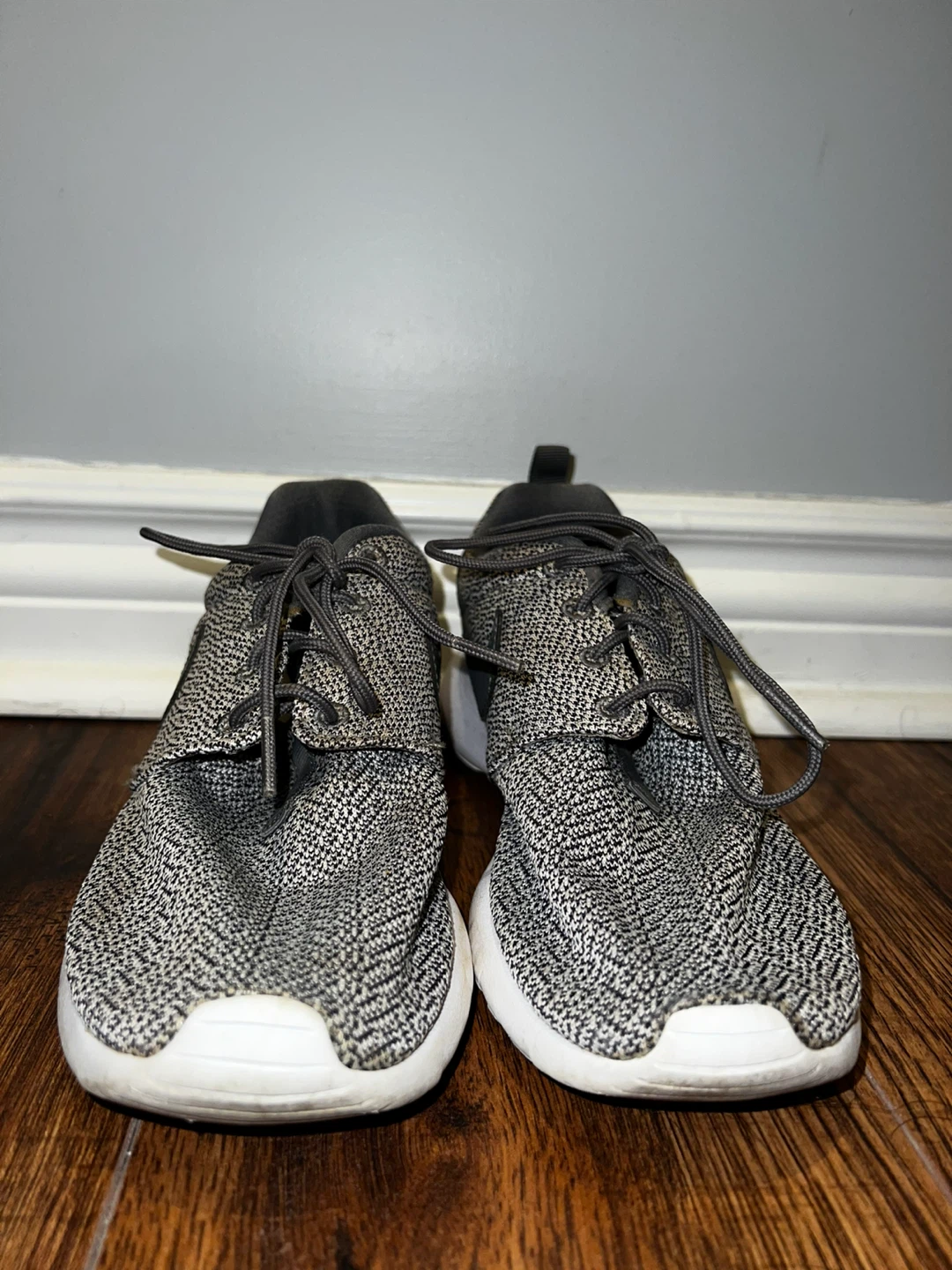 Nike Roshe Run Sneakers - Grey/White - photo 3