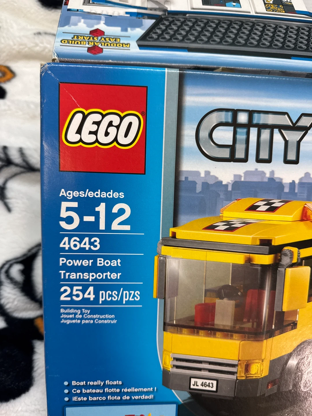 LEGO City 4643 Power Boat Transporter Set