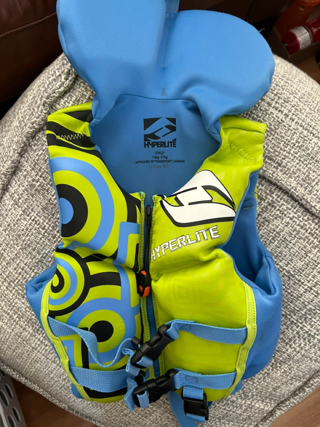 Kids life jackets-all sizes! Excellent condition