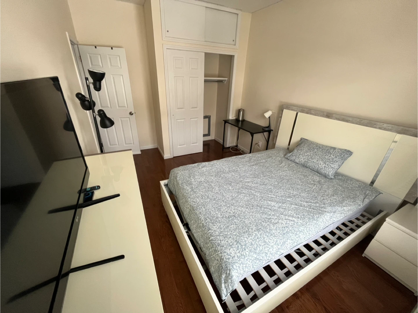 Queen Bed Frame with Headboard - photo 2
