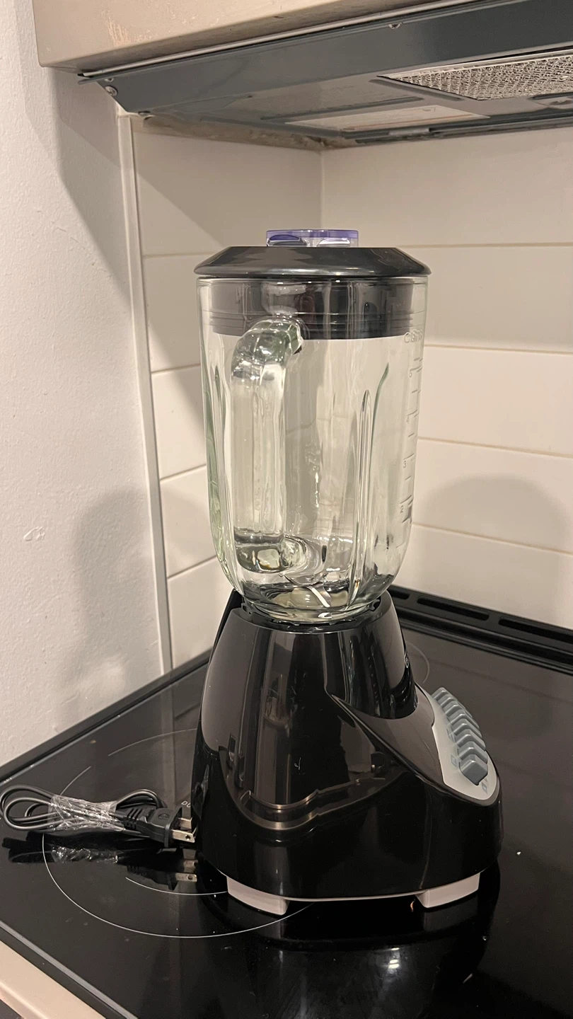 2 Blenders (Black+Decker + Proctor Silex) – $40 for Both