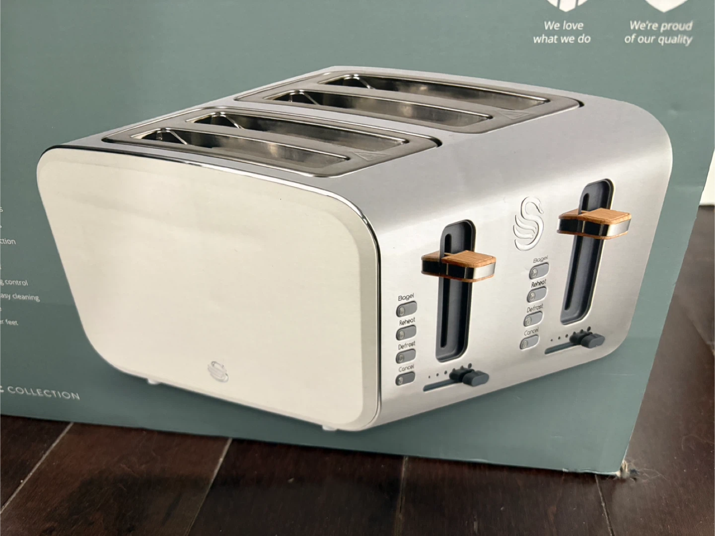 (New in box) Swan 4 Slice Toaster - photo 2